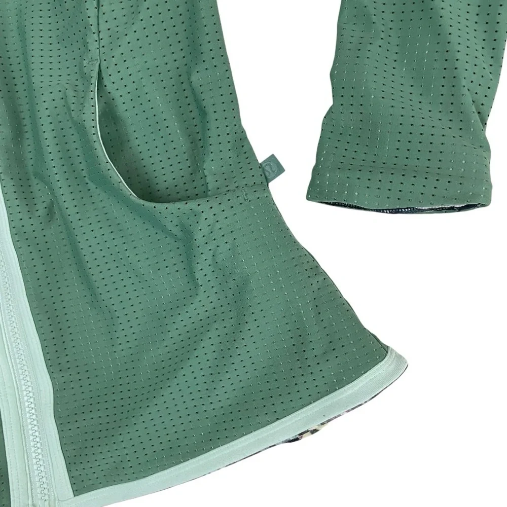 lululemon Find Your‎ Bliss Reversible Jacket Vintage Green Iridescent